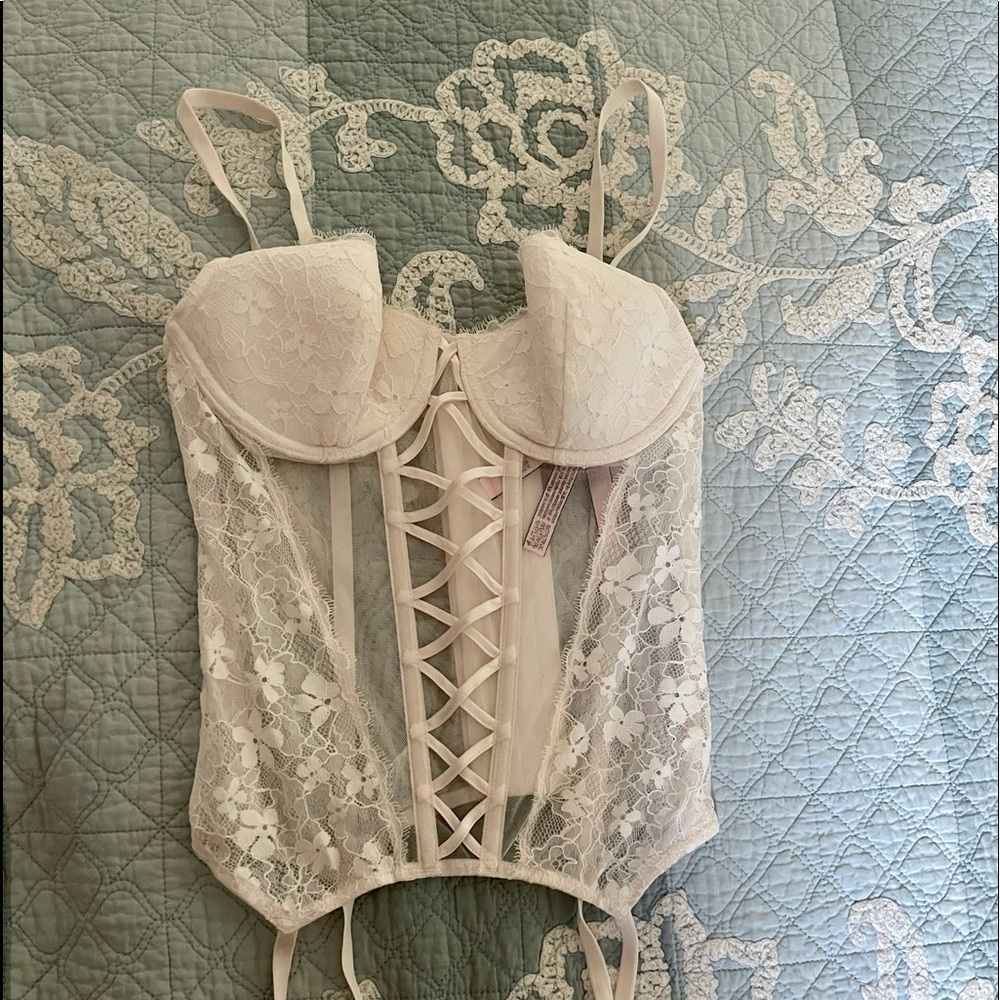 NWOT Victoria secret corset